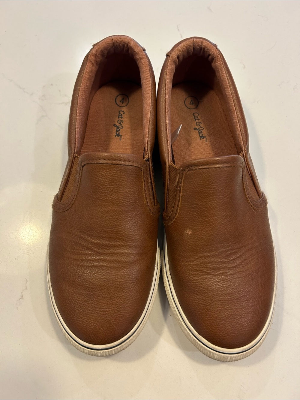 Boys Cat & Jack. Size 4